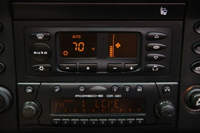 2002 Porsche 996 Carrera - Image 22 of 24