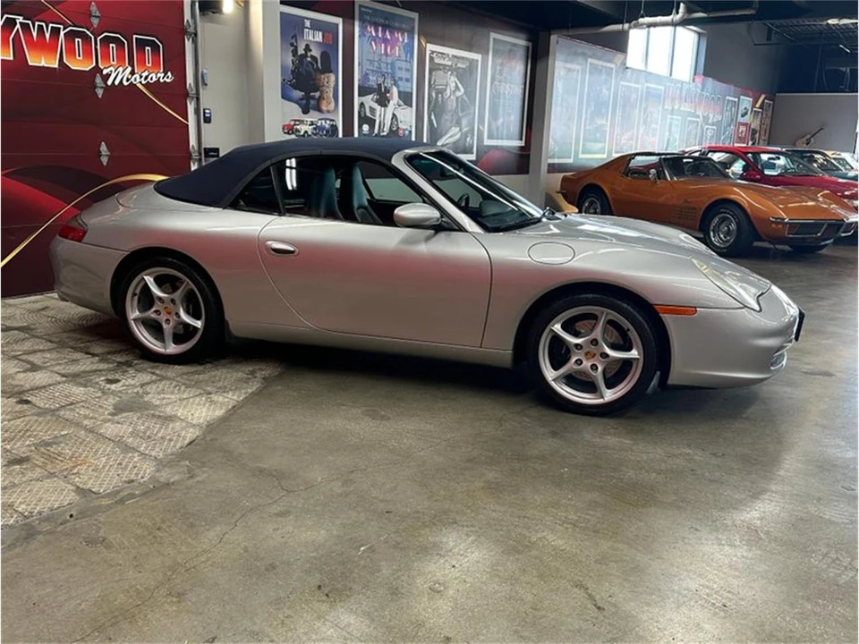 2002 Porsche 996 Carrera - Image 10 of 31