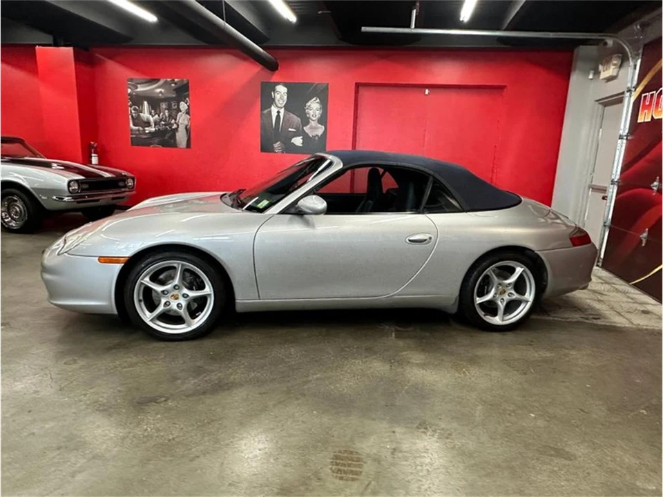 2002 Porsche 996 Carrera - Image 23 of 31