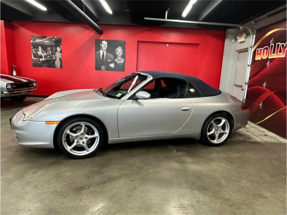 2002 Porsche 996 Carrera - Image 24 of 31