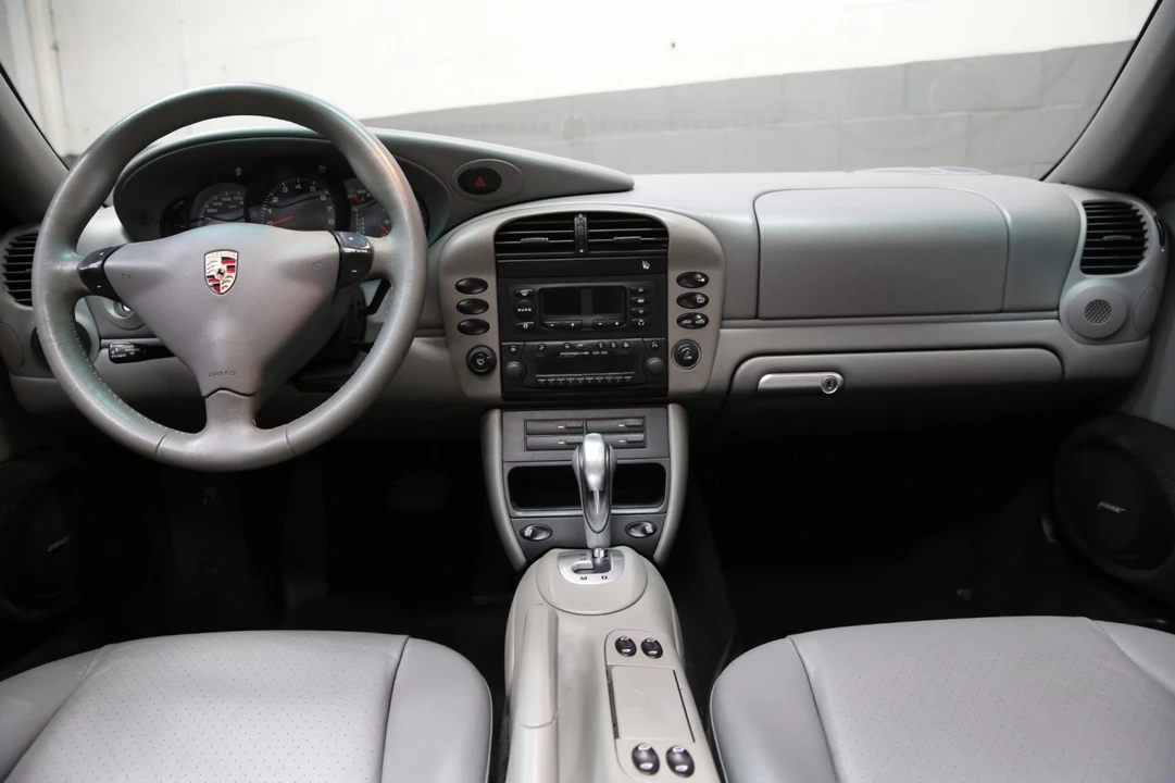 2002 Porsche 996 Carrera - Image 10 of 31