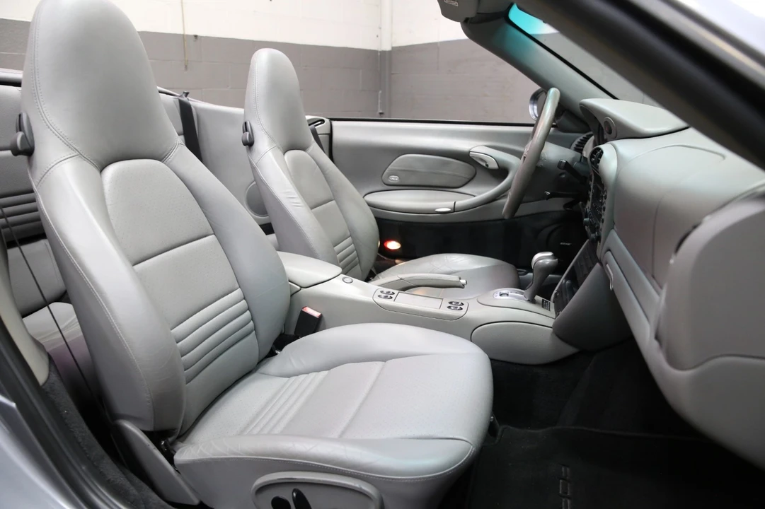 2002 Porsche 996 Carrera - Image 14 of 31