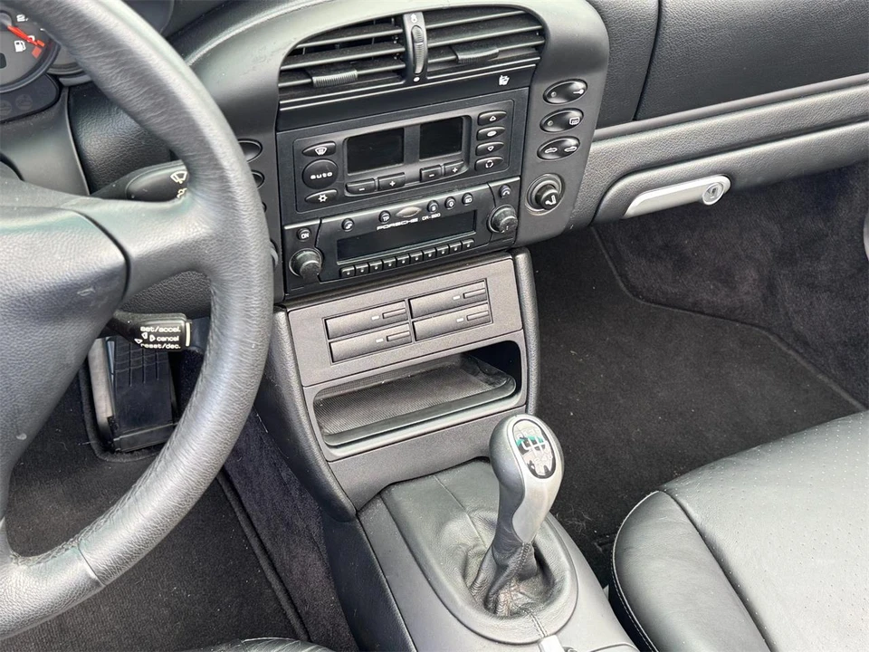 2002 Porsche 996 Carrera - Image 30 of 31