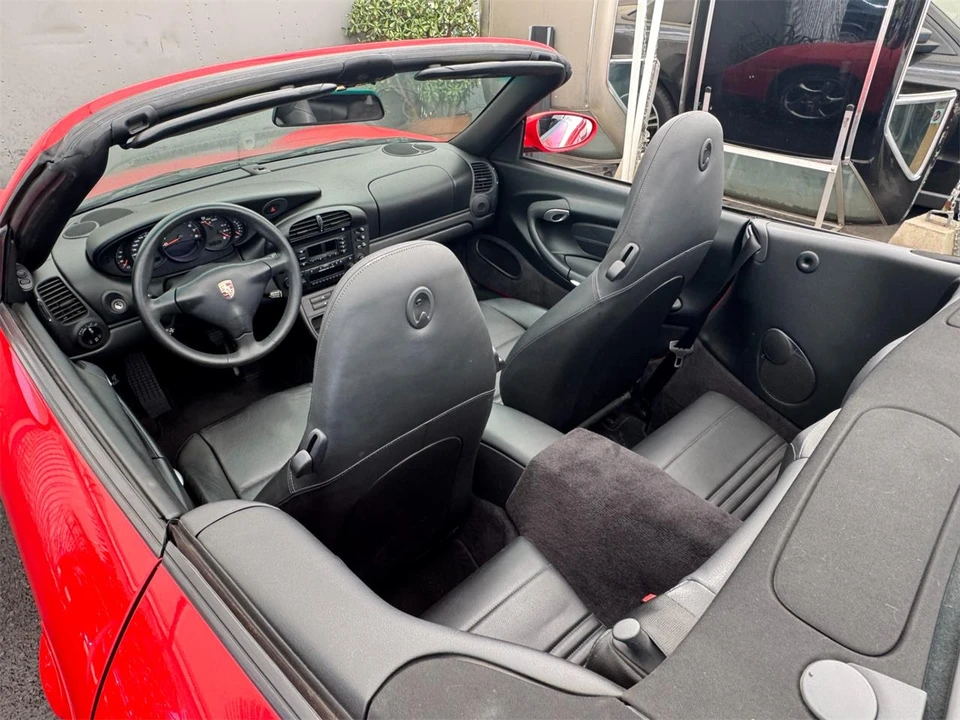 2002 Porsche 996 Carrera - Image 26 of 31