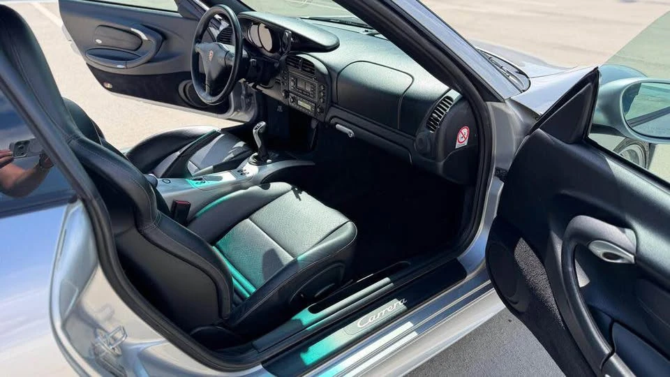 2002 Porsche 996 Carrera - Image 6 of 20