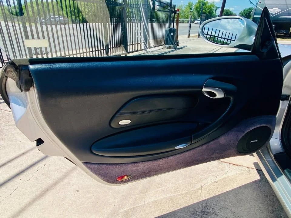 2002 Porsche 996 Carrera - Image 10 of 20