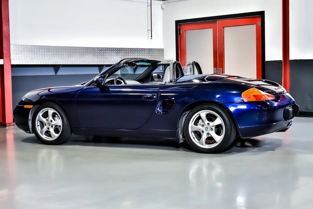 2002 Porsche 986 Boxster - Image 19 of 30