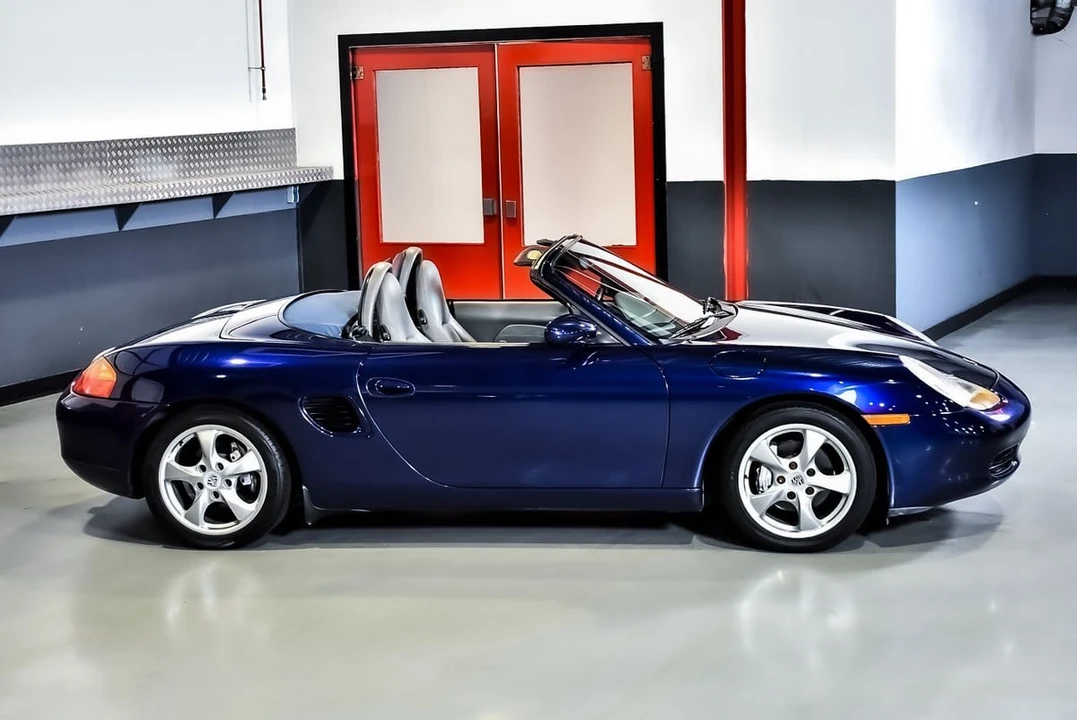 2002 Porsche 986 Boxster - Image 10 of 30