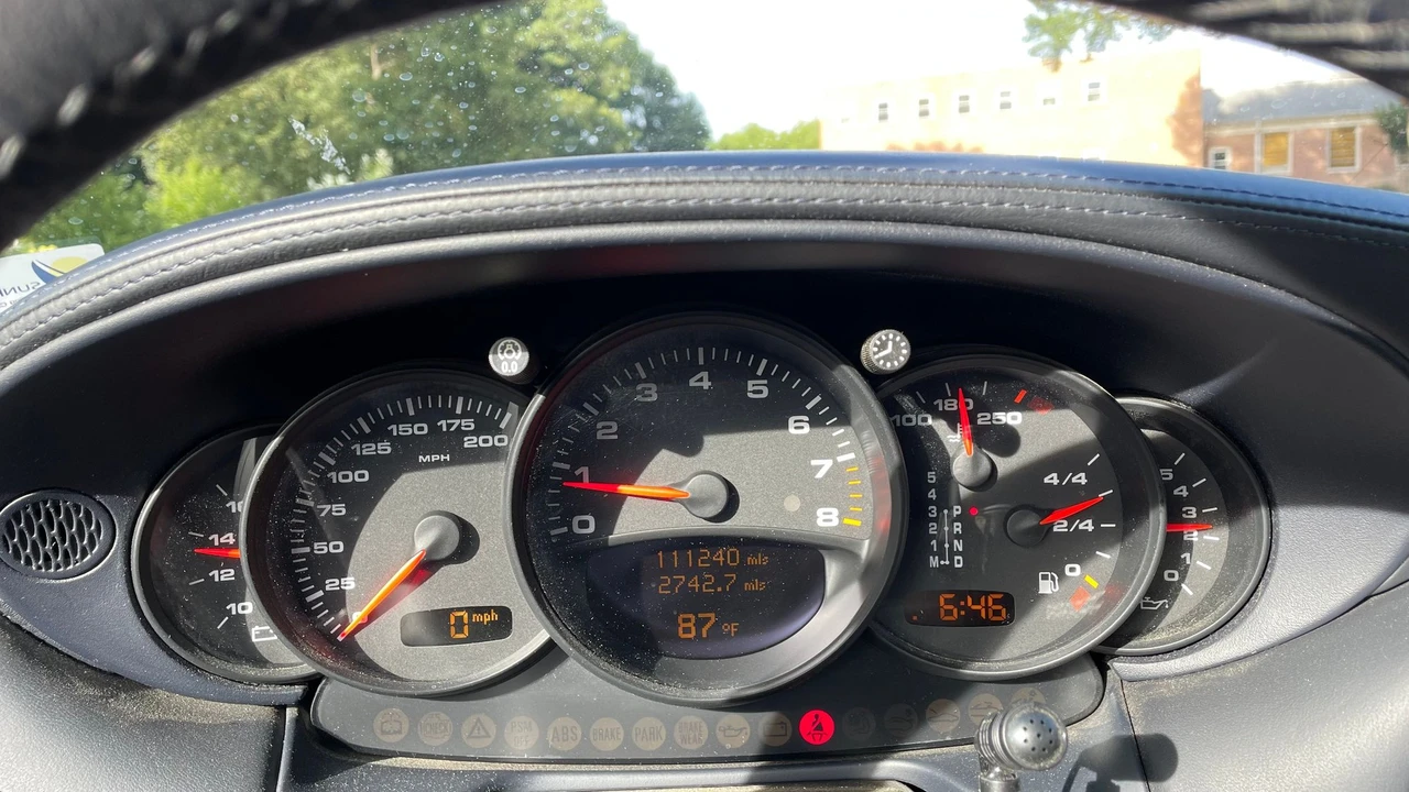 2002 Porsche 996 Carrera - Image 6 of 31