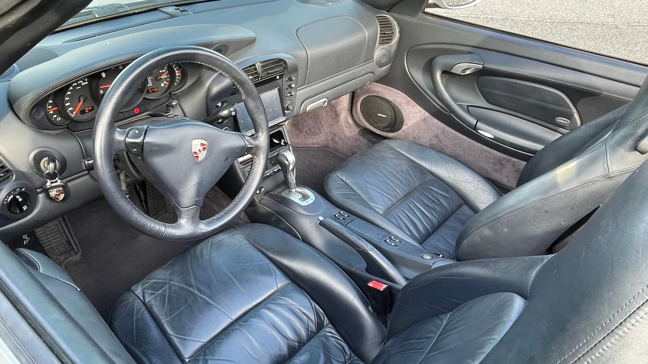 2002 Porsche 996 Carrera - Image 15 of 31