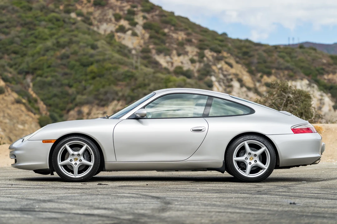 2002 Porsche 996 Carrera - Image 7 of 31