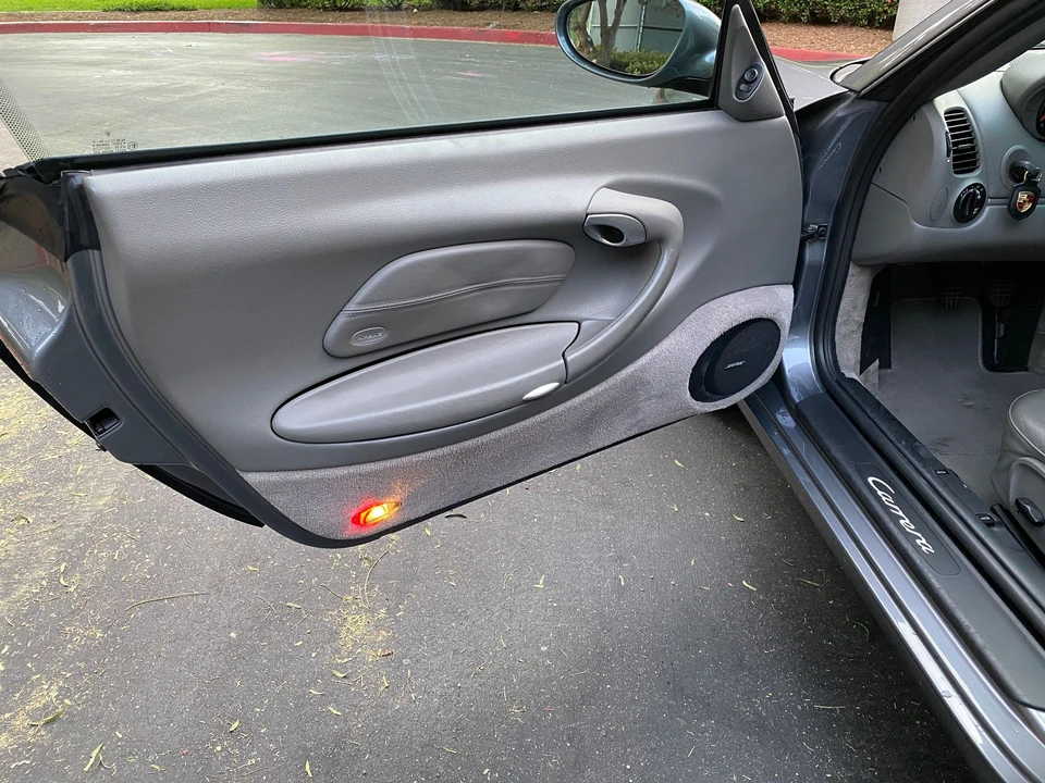 2002 Porsche 996 Carrera - Image 13 of 18