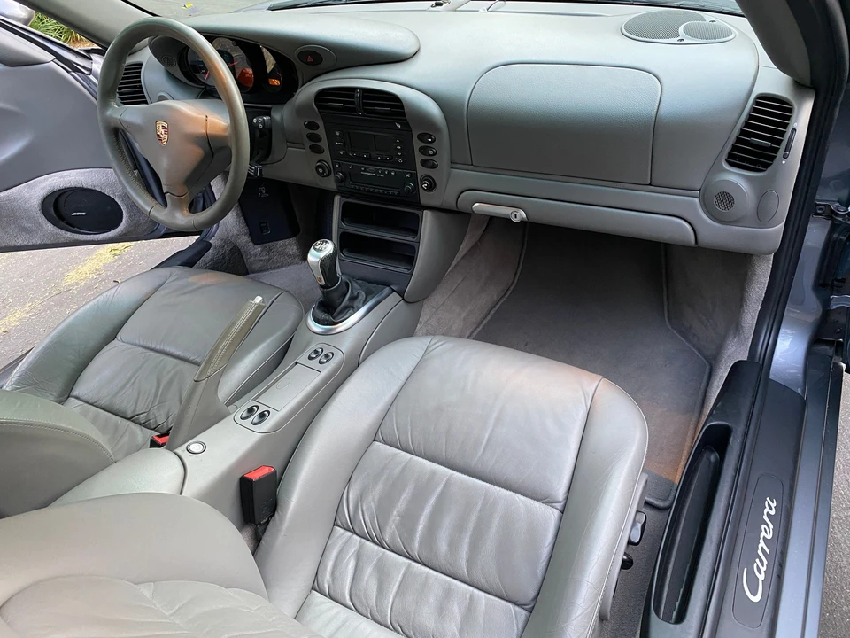 2002 Porsche 996 Carrera - Image 16 of 18