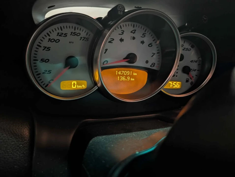 2002 Porsche 986 Boxster - Image 10 of 10