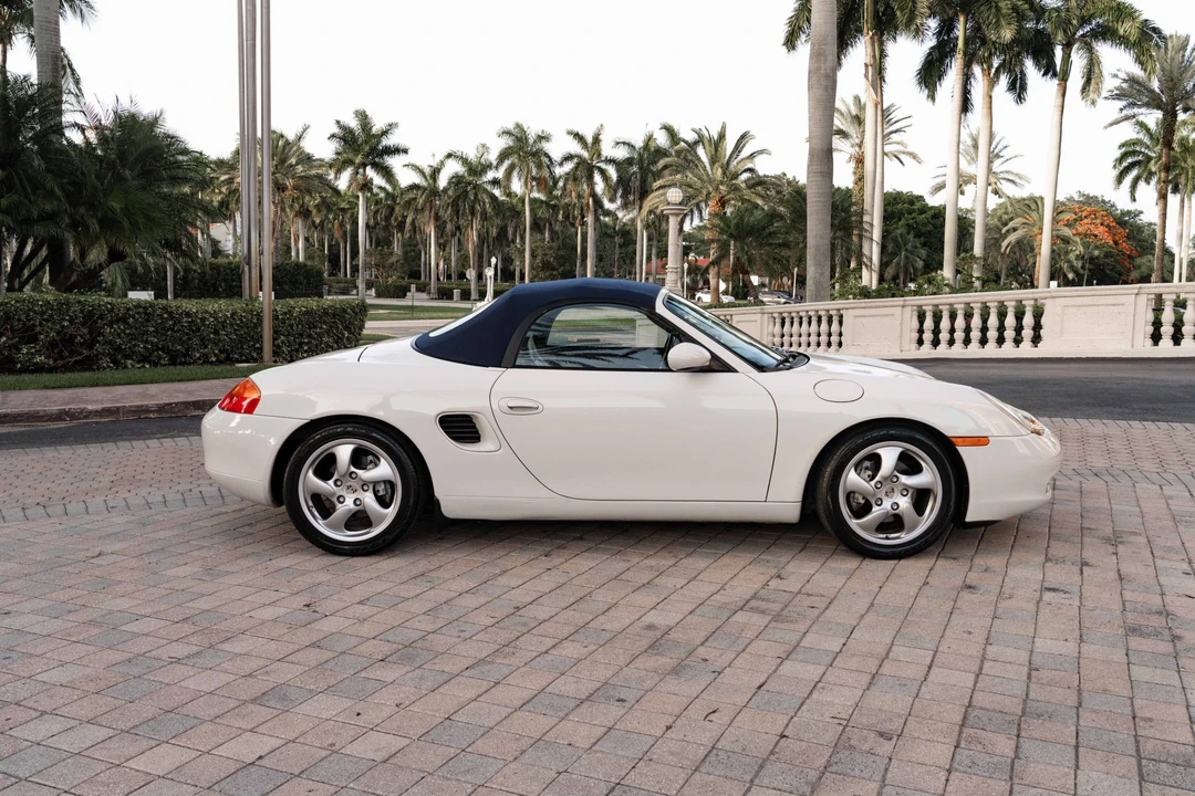 2002 Porsche 986 Boxster - Image 24 of 31