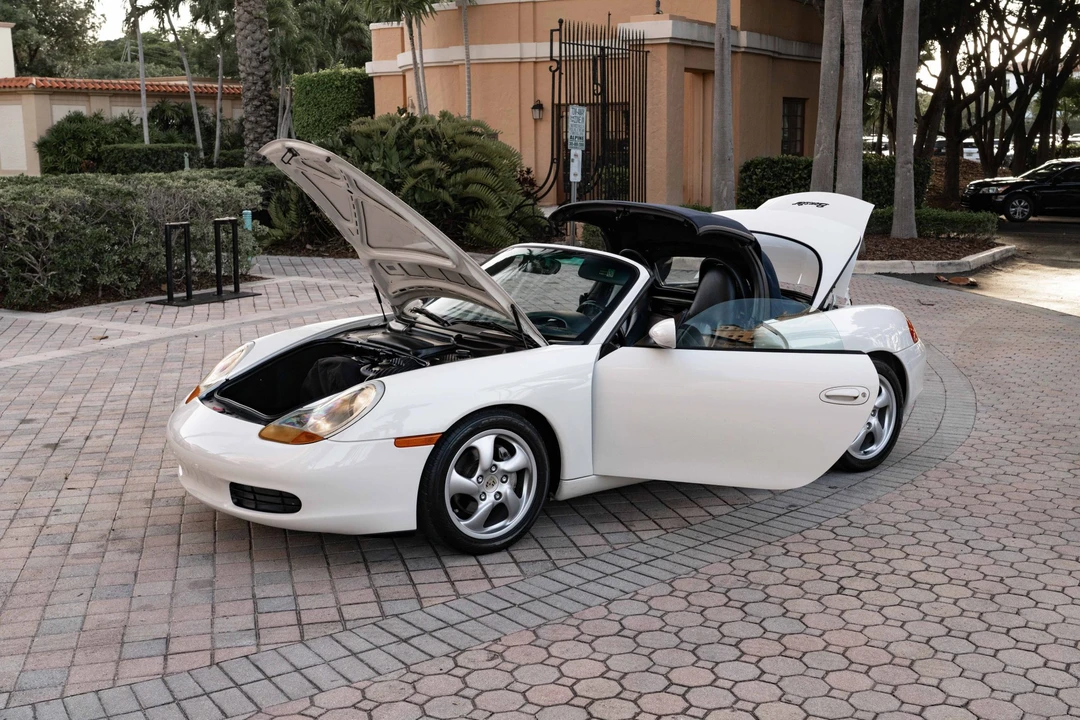 2002 Porsche 986 Boxster - Image 29 of 31
