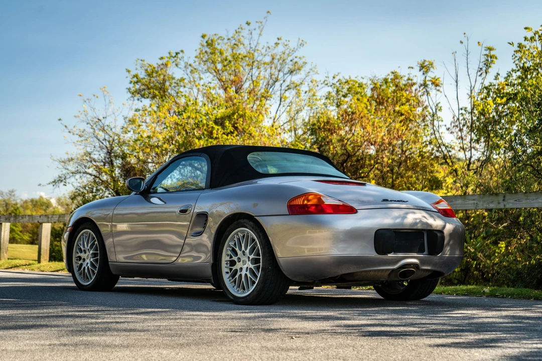 2002 Porsche 986 Boxster - Image 13 of 31