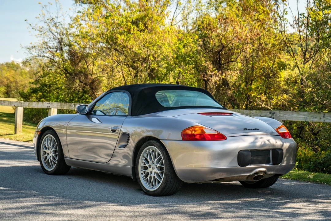 2002 Porsche 986 Boxster - Image 14 of 31