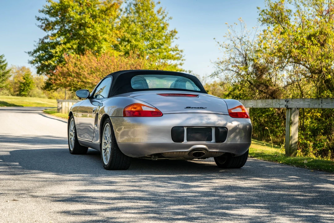 2002 Porsche 986 Boxster - Image 17 of 31