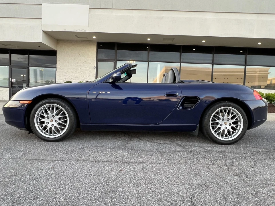 2002 Porsche 986 Boxster - Image 6 of 31