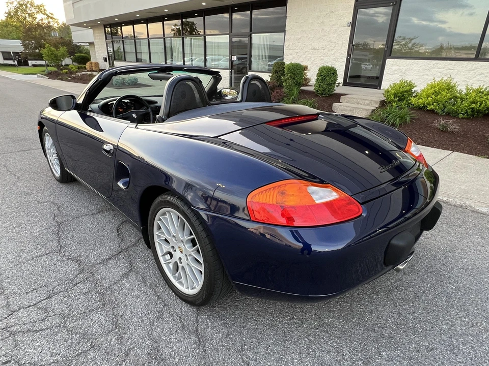 2002 Porsche 986 Boxster - Image 9 of 31