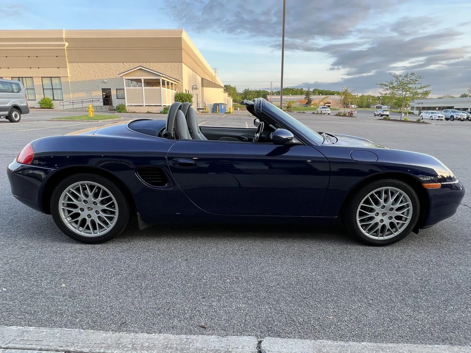 2002 Porsche 986 Boxster - Image 15 of 31