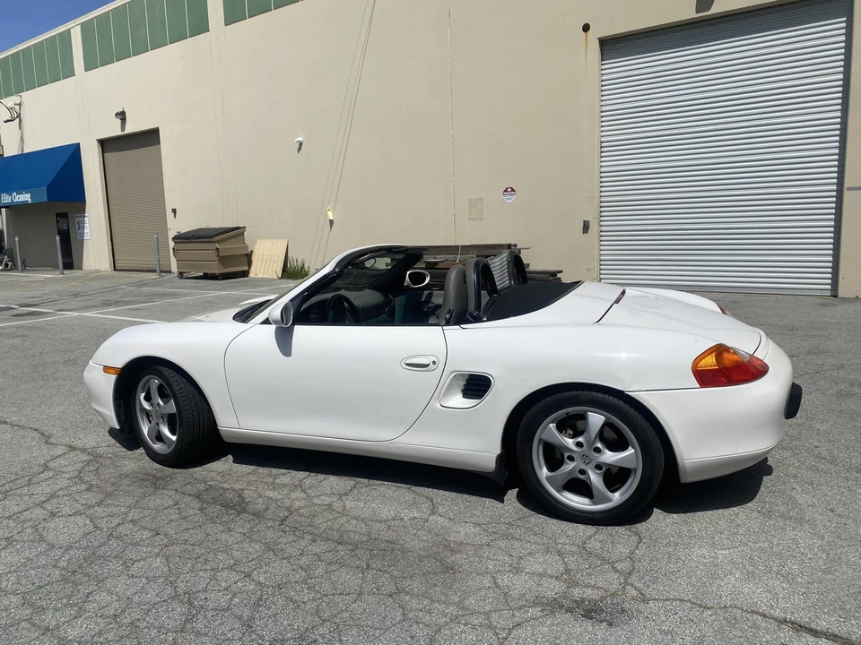 2002 Porsche 986 Boxster - Image 29 of 31