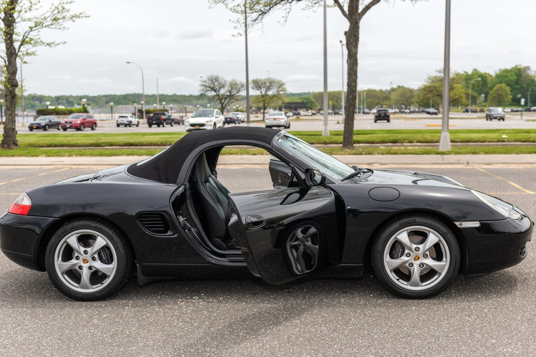 2002 Porsche 986 Boxster - Image 25 of 31