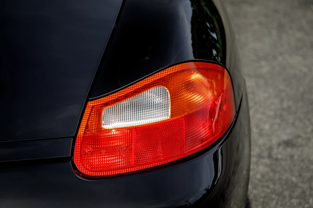 2002 Porsche 986 Boxster - Image 26 of 31
