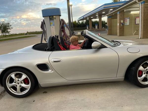 2002 Porsche 986 Boxster - Image 8 of 11