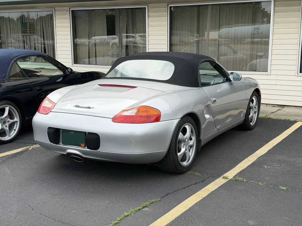 2002 Porsche 986 Boxster - Image 5 of 24