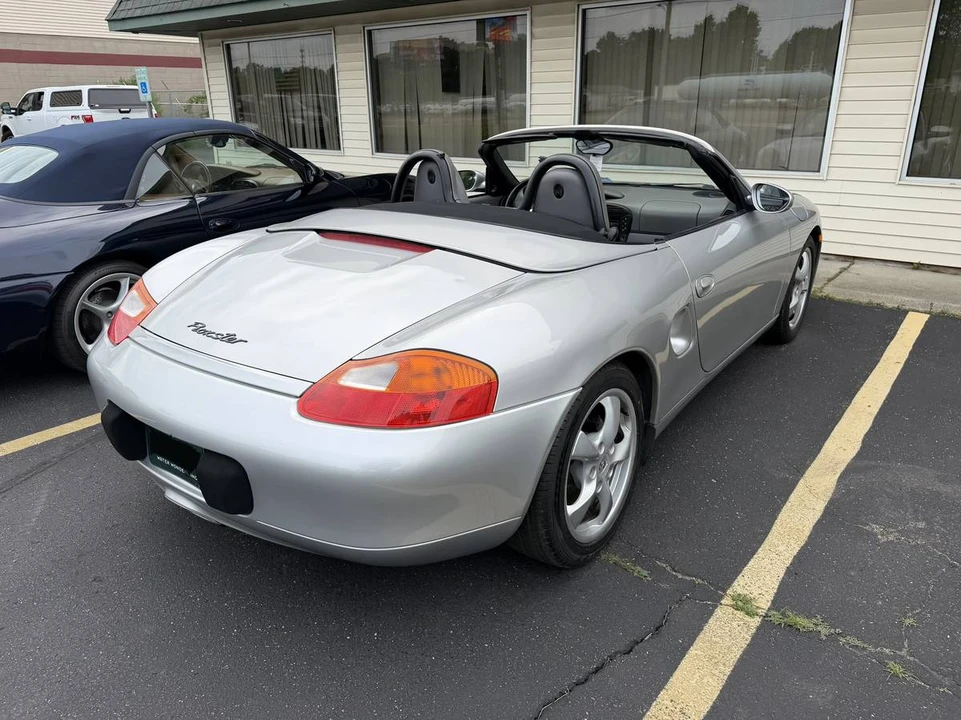 2002 Porsche 986 Boxster - Image 16 of 24