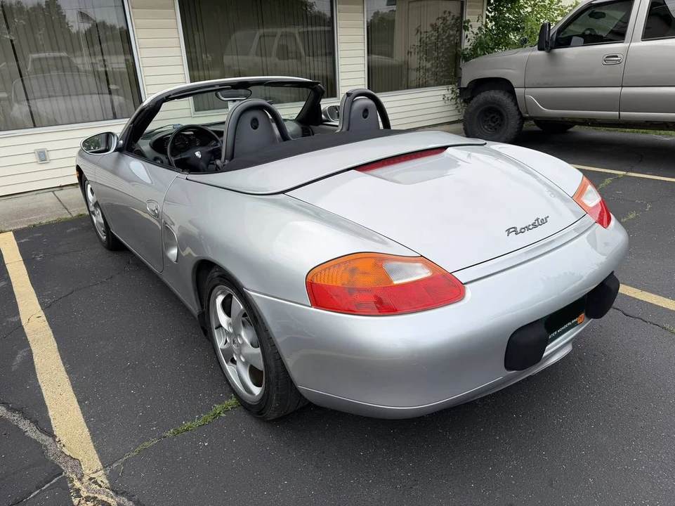 2002 Porsche 986 Boxster - Image 15 of 24