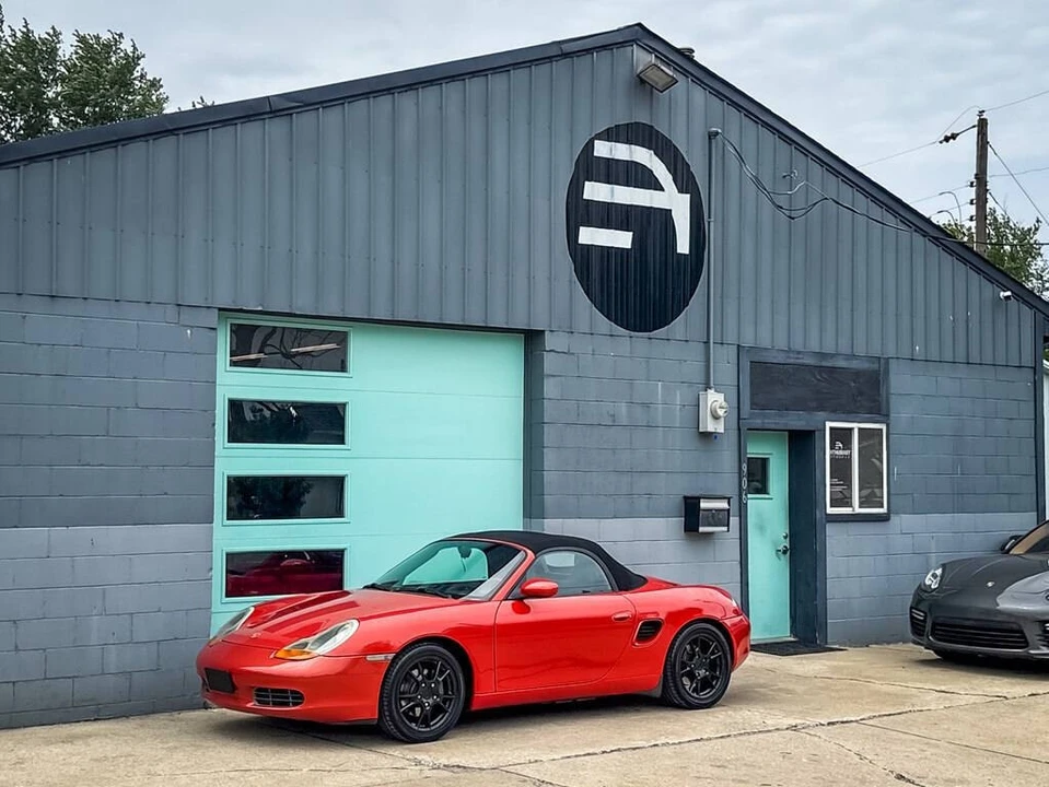 2002 Porsche - Image 2 of 20