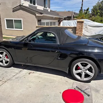 2002 Porsche Boxster Cabriolet 2D