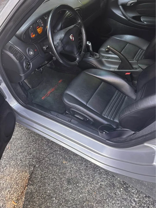 2002 Porsche 986 Boxster - Image 9 of 11