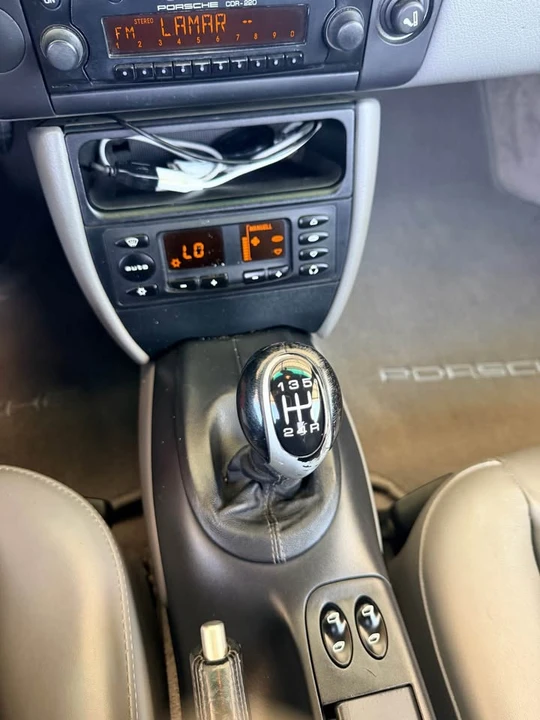 2002 Porsche 986 Boxster - Image 9 of 20