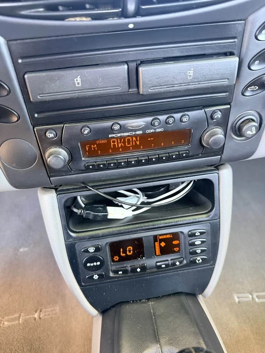 2002 Porsche 986 Boxster - Image 14 of 20