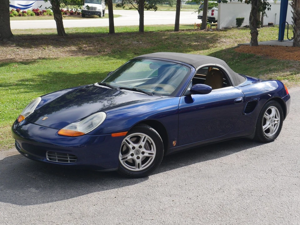 2002 Porsche 986 Boxster - Image 13 of 24