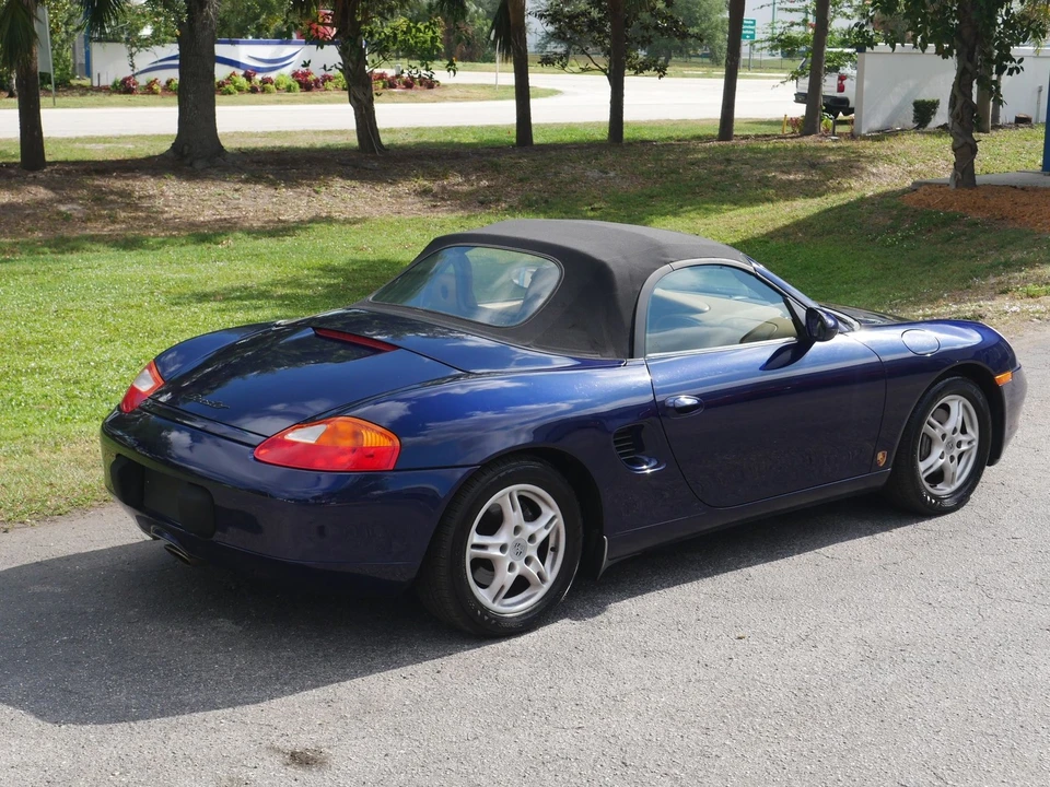 2002 Porsche 986 Boxster - Image 11 of 24