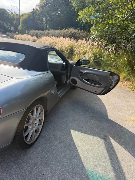 2002 Porsche 986 Boxster - Image 9 of 10