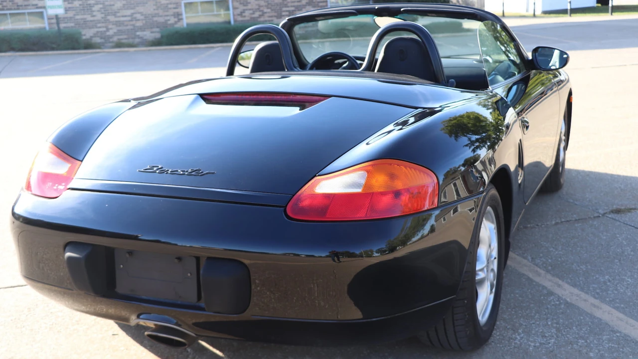2002 Porsche 986 Boxster - Image 2 of 11