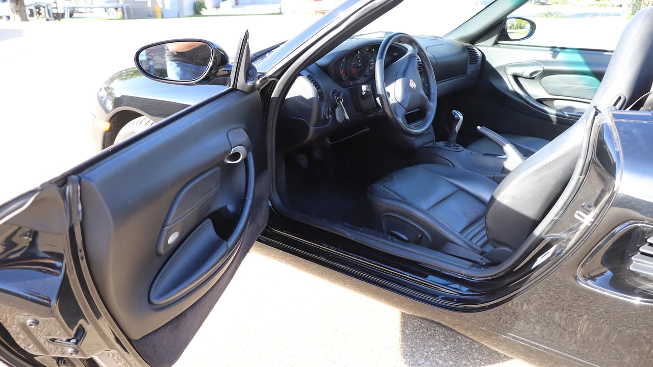 2002 Porsche 986 Boxster - Image 9 of 10
