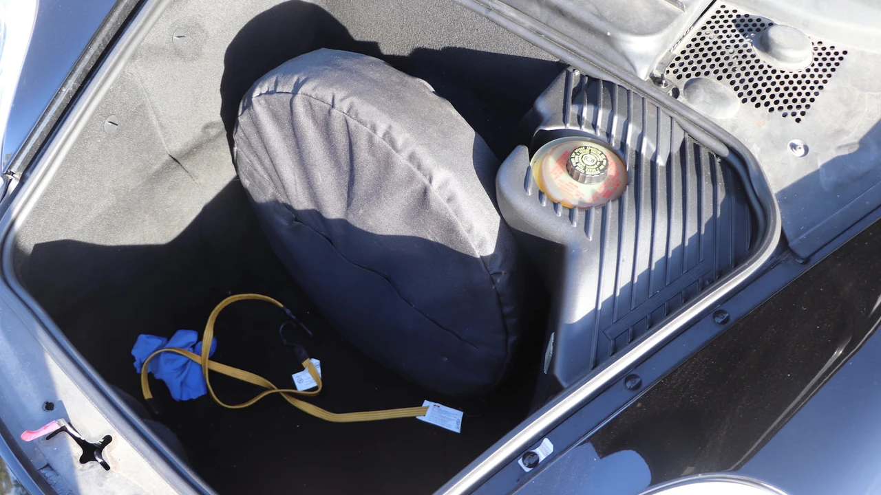 2002 Porsche 986 Boxster - Image 10 of 10