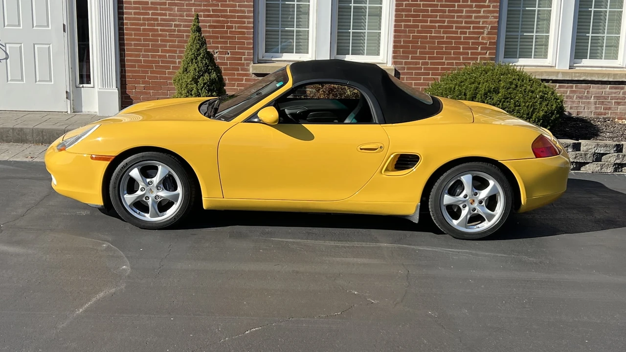 2002 Porsche 986 Boxster - Image 9 of 10