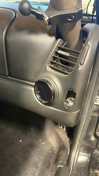 2002 Porsche 986 Boxster - Image 13 of 19