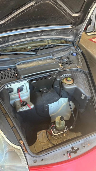 2002 Porsche 986 Boxster - Image 11 of 19