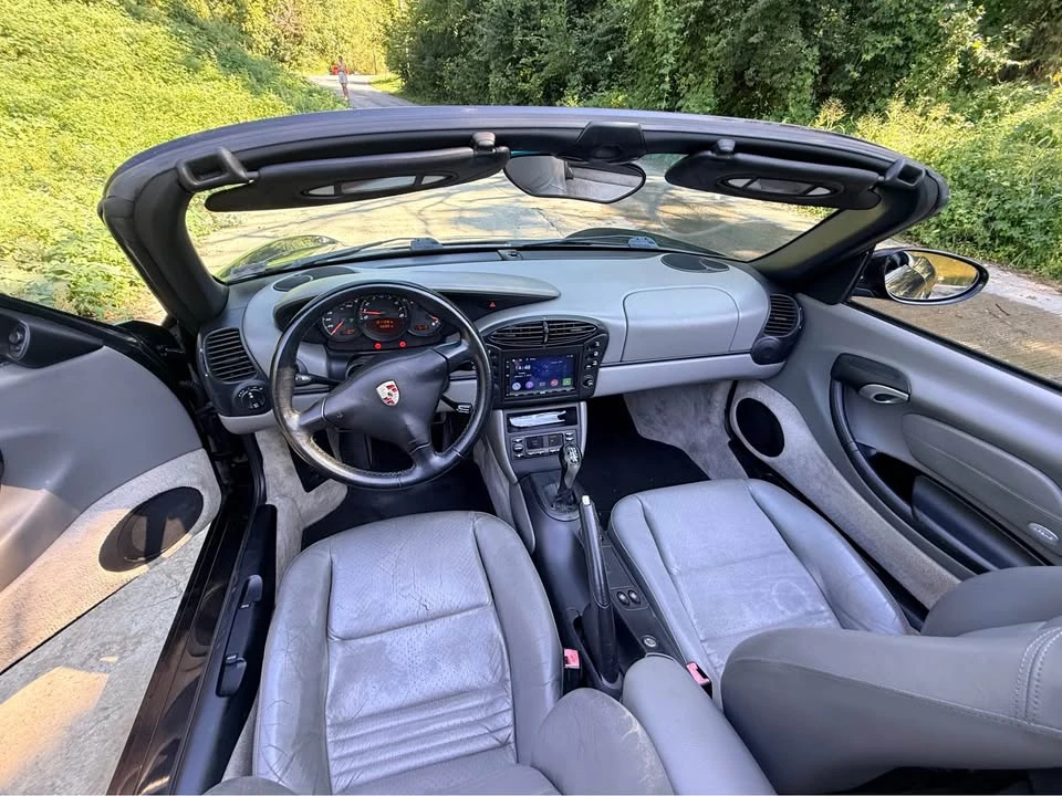 2002 Porsche 986 Boxster - Image 9 of 20