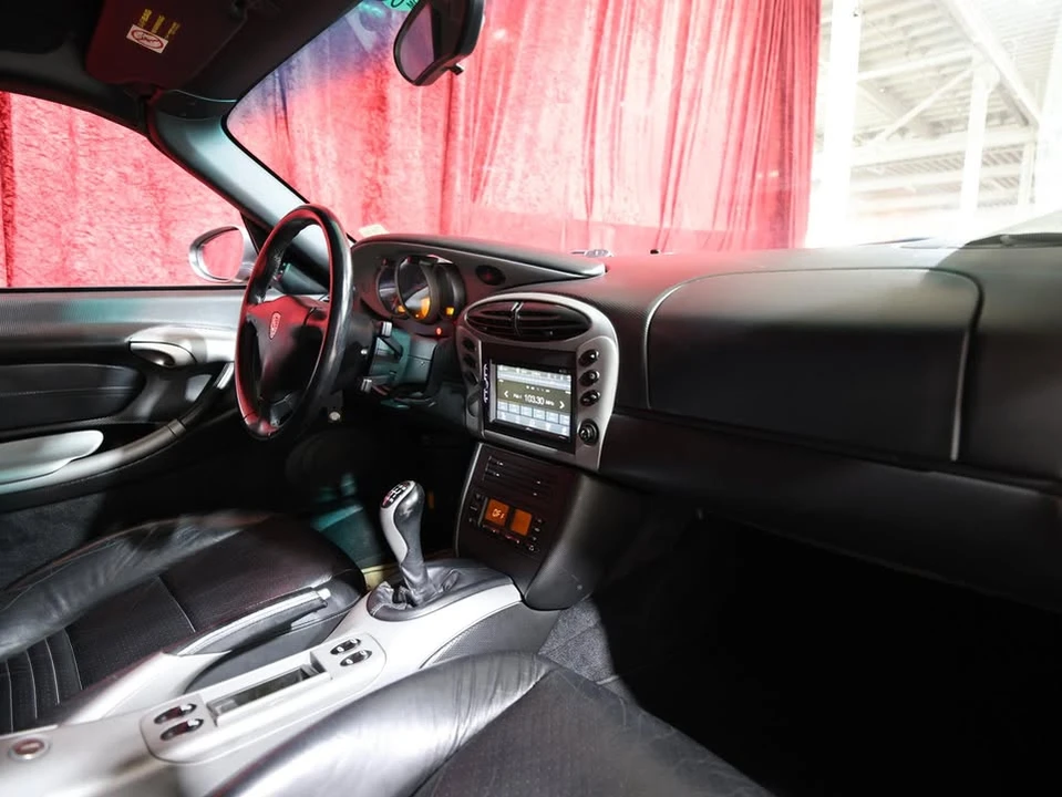 2002 Porsche 986 Boxster - Image 17 of 18