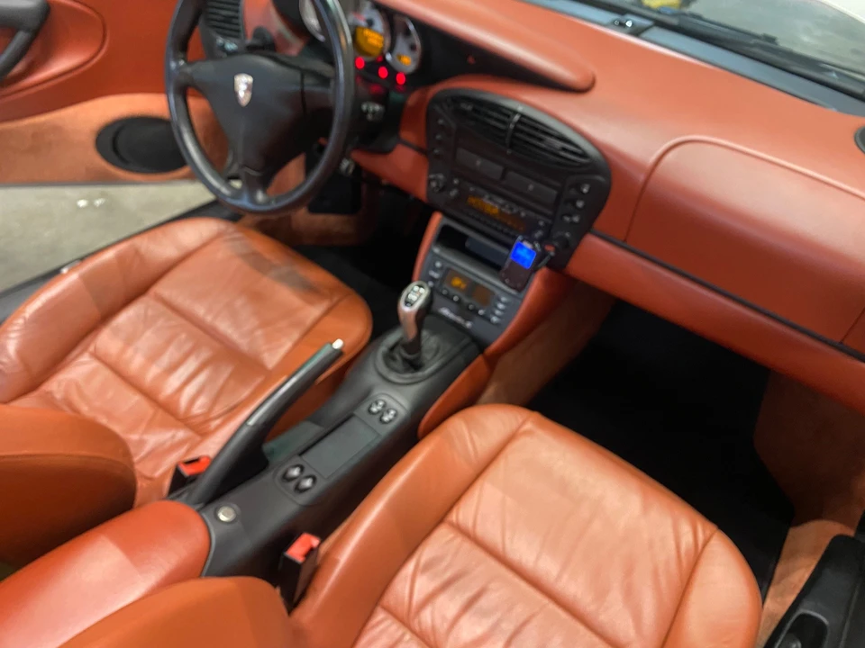 2002 Porsche 986 Boxster S - Image 27 of 31